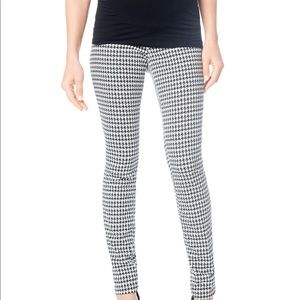Motherhood Maternity Houndstooth pants
